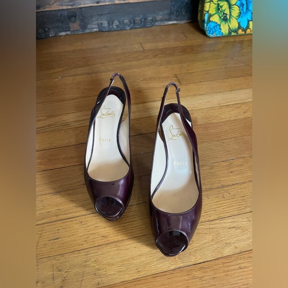 Christian Louboutin Bronze Patent Leather Peep Toe Slingbacks size 37 1/2 - Picture 1 of 11